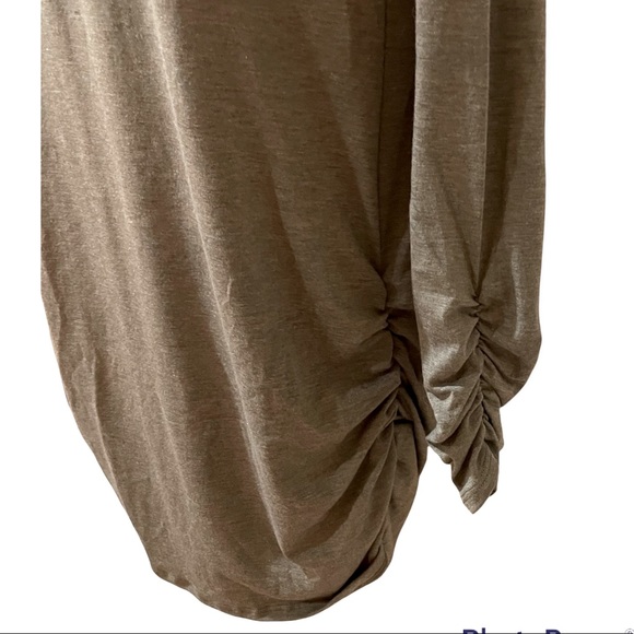 Side Ruched Tunic - Picture 7 of 9